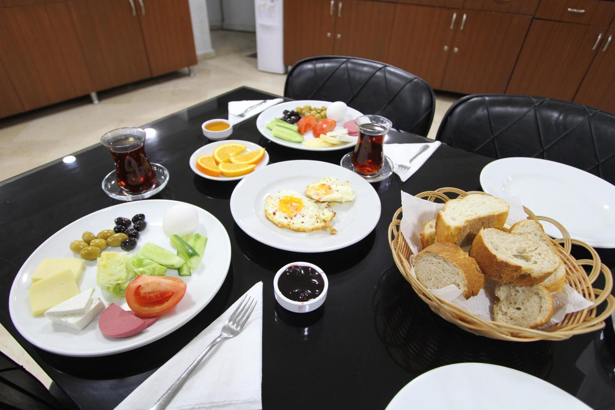 Lyon Hotel Istanbul Eksteriør billede