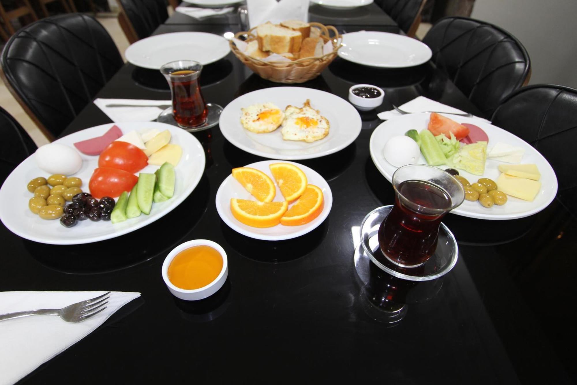 Lyon Hotel Istanbul Eksteriør billede