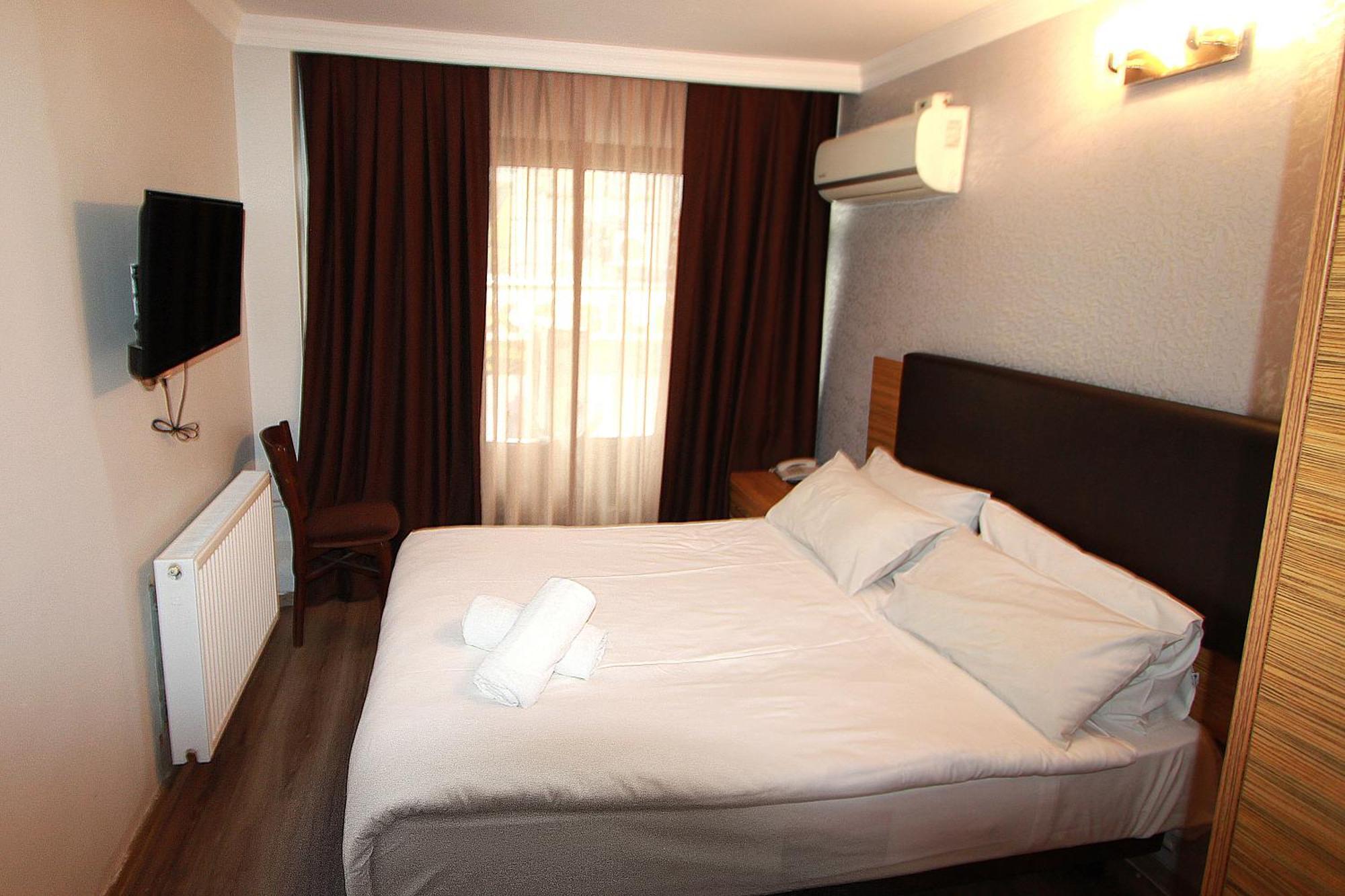 Lyon Hotel Istanbul Eksteriør billede