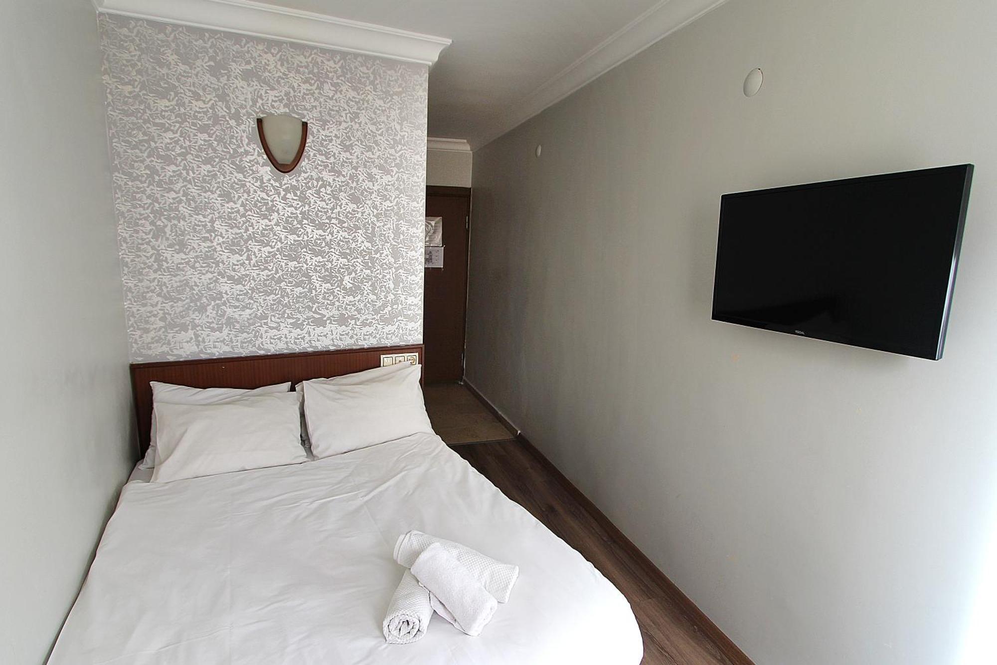 Lyon Hotel Istanbul Eksteriør billede