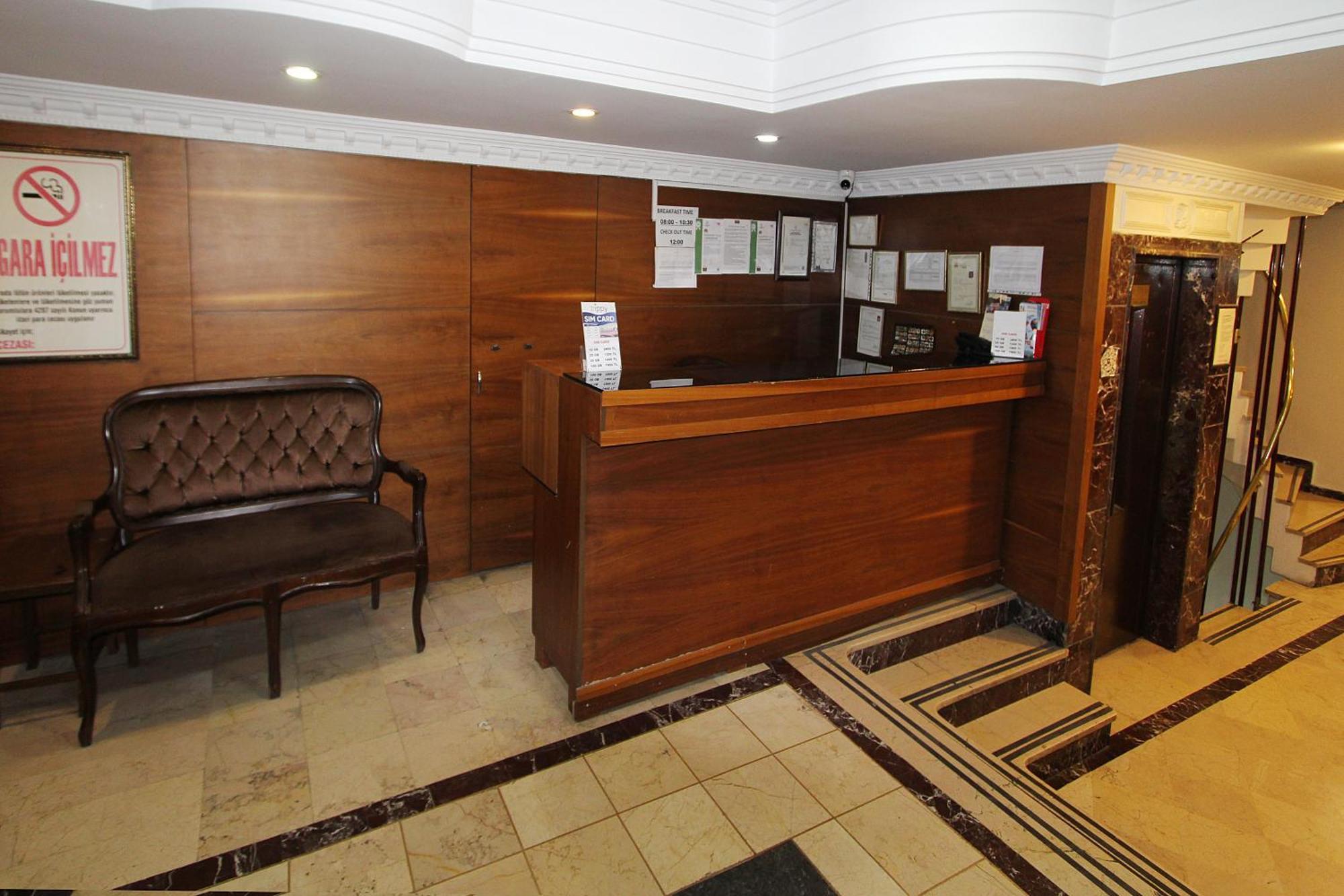 Lyon Hotel Istanbul Eksteriør billede