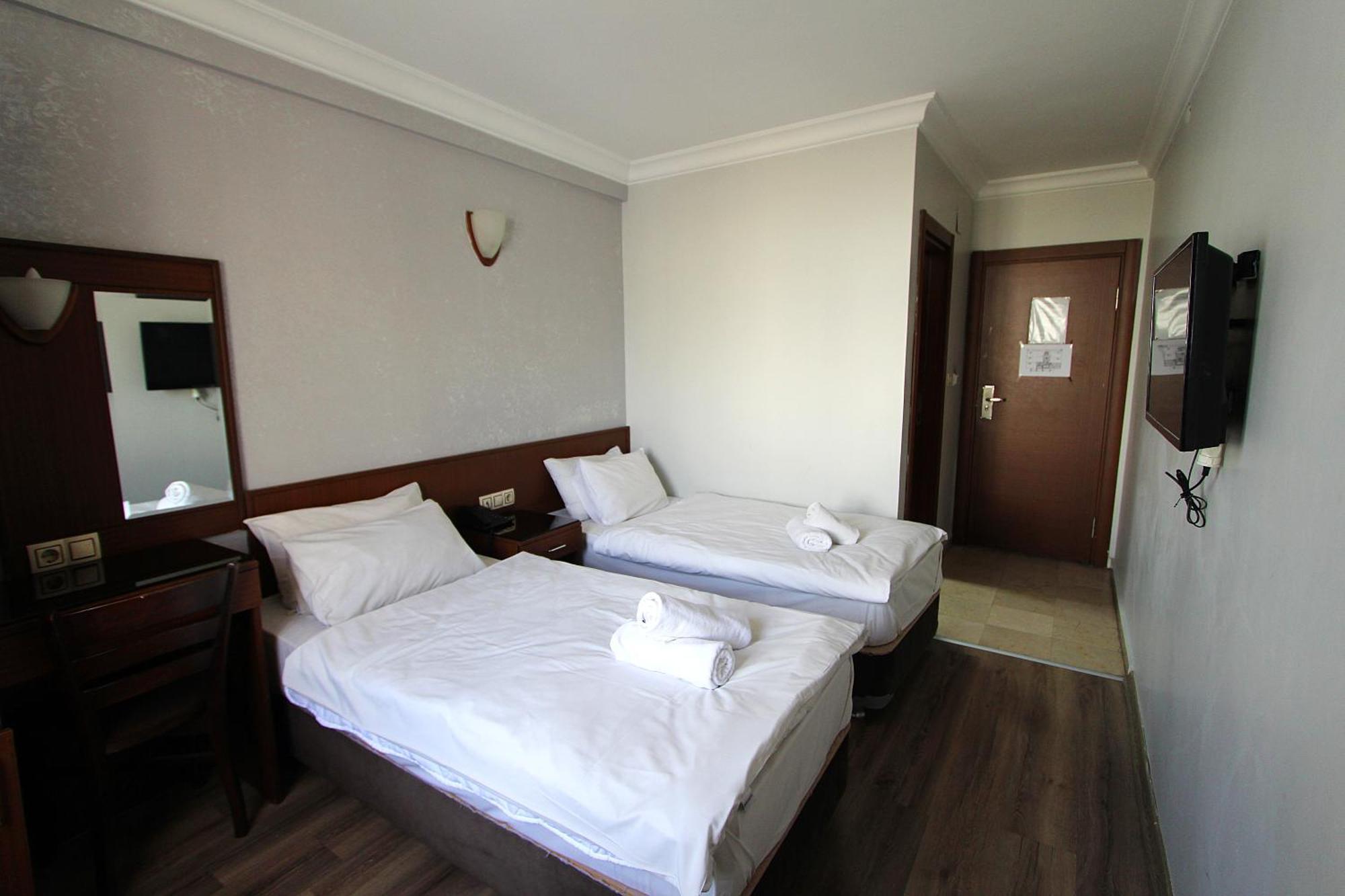 Lyon Hotel Istanbul Eksteriør billede